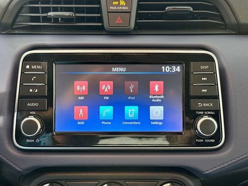 Used 2024 Nissan Versa SV FWD image 11