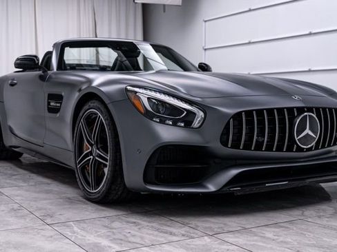 Used 2018 Mercedes-Benz AMG GT C image 4