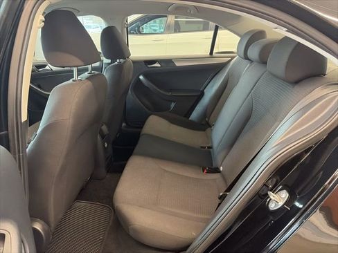 Used 2015 Volkswagen Jetta SE FWD image 10