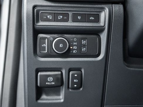 Used 2023 Ford F150 Platinum w/ Max Trailer Tow Package image 57