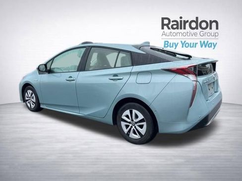 Used 2018 Toyota Prius Four w/ Advanced Technology Package FWD image 5
