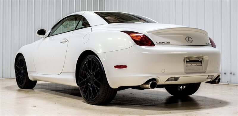 Used 2005 Lexus SC 430 Convertible RWD image 5