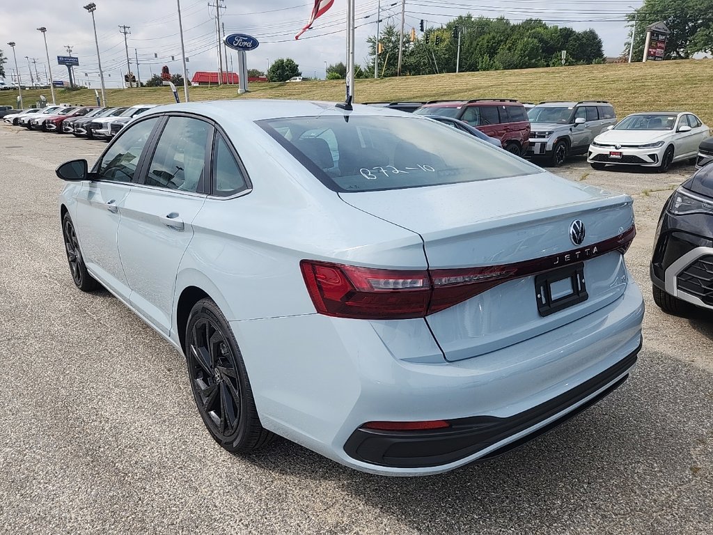 New 2026 Volkswagen Jetta SE FWD image 5