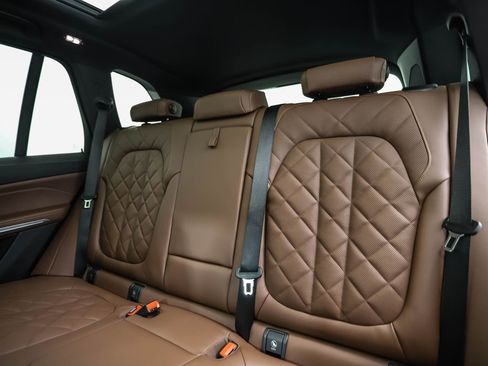 New 2026 BMW X5 xDrive50e w/ Premium Package image 23