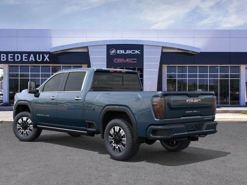 New 2026 GMC Sierra 3500 Denali w/ Denali Reserve Package AWD/4WD image 3