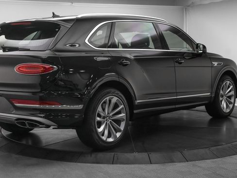 New 2024 Bentley Bentayga Extended Wheelbase image 13