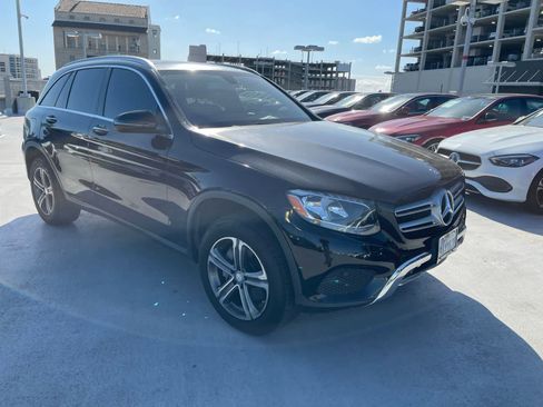 Used 2016 Mercedes-Benz GLC 300 image 2