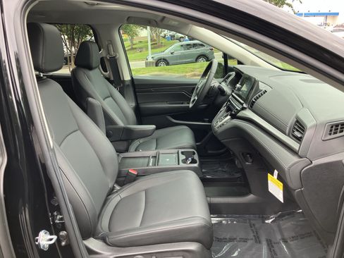 Certified 2026 Honda Odyssey EX-L image 37