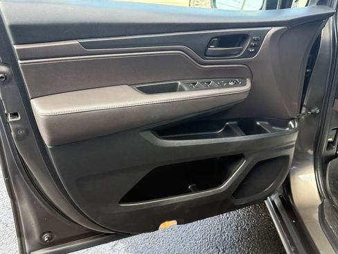 Used 2018 Honda Odyssey EX-L image 7