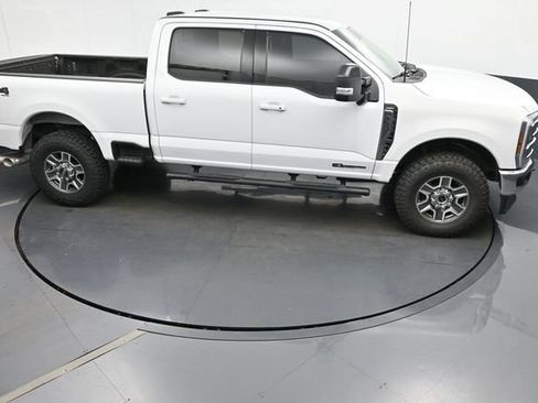 Used 2024 Ford F250 Lariat w/ FX4 Off-Road Package AWD/4WD image 23