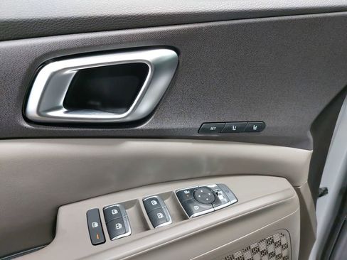 New 2026 Kia Carnival EX image 30