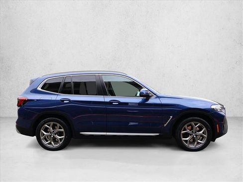 Used 2022 BMW X3 xDrive30i w/ Premium Package AWD/4WD image 5