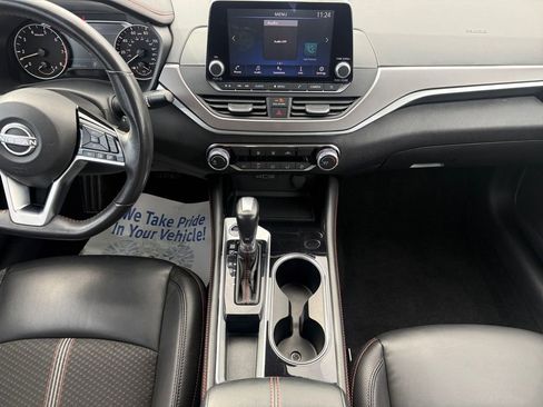Used 2024 Nissan Altima 2.5 SR image 11