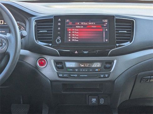 Used 2021 Honda Ridgeline Sport image 5