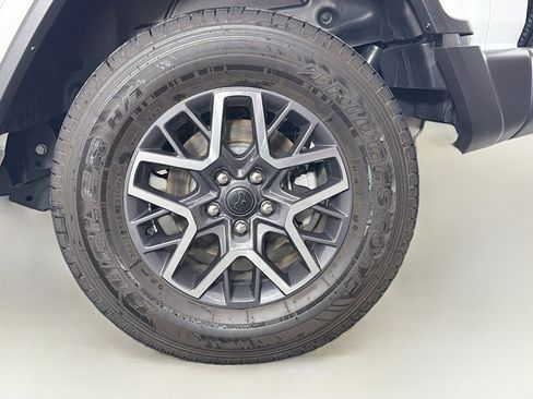 Used 2024 Jeep Wrangler Sahara w/ Technology Group image 32