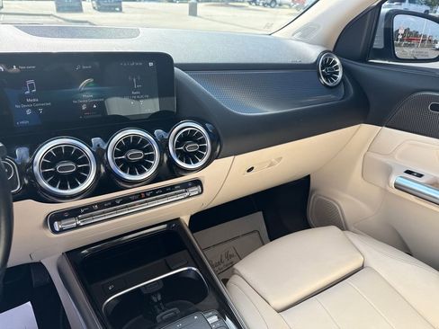 Used 2022 Mercedes-Benz GLA 250 image 15