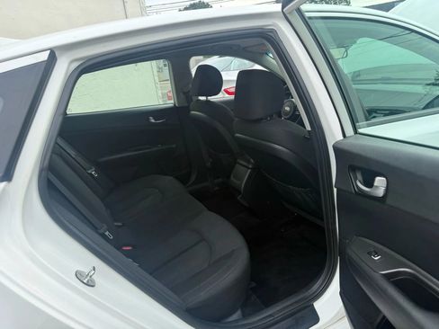 Used 2018 Kia Optima LX image 27