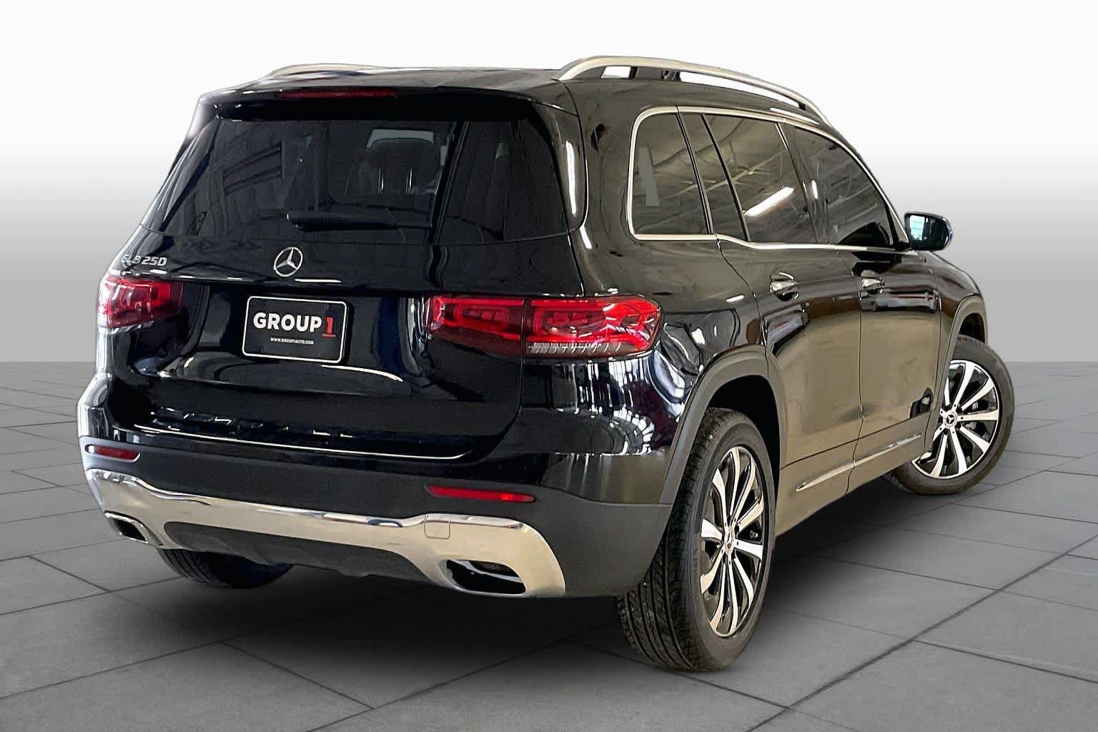 Used 2023 Mercedes-Benz GLB 250 image 12