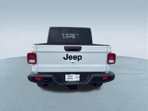 Used 2022 Jeep Gladiator Sport image 43