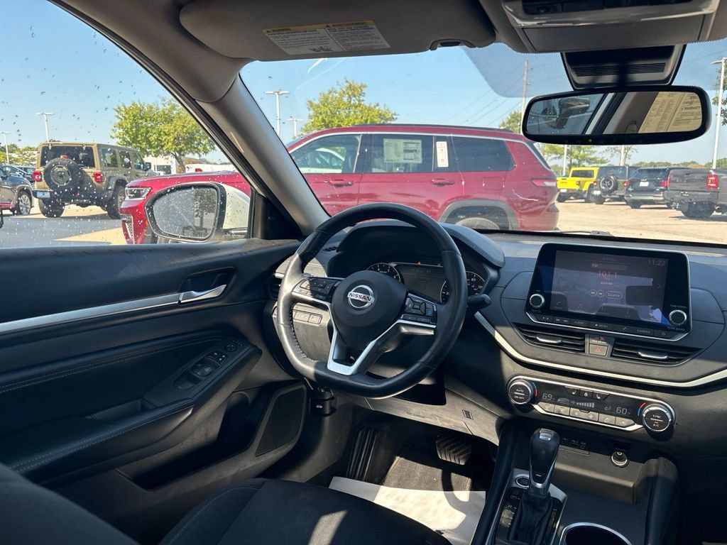 Used 2019 Nissan Altima 2.5 SV AWD/4WD image 22
