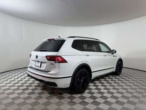 Used 2023 Volkswagen Tiguan SE R-Line image 7