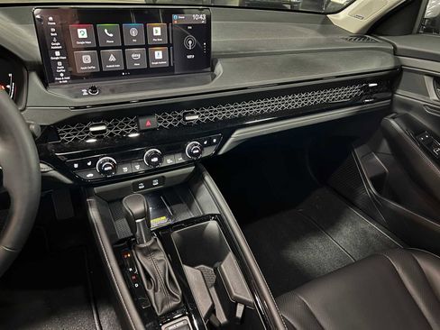 Used 2025 Honda Accord Touring image 29