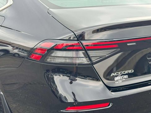 Certified 2025 Honda Accord LX image 7