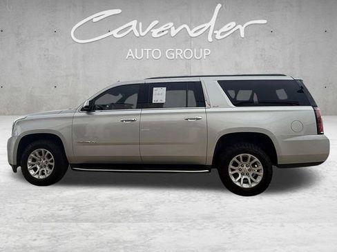 Used 2019 GMC Yukon XL SLT w/ Open Road Package AWD/4WD image 13