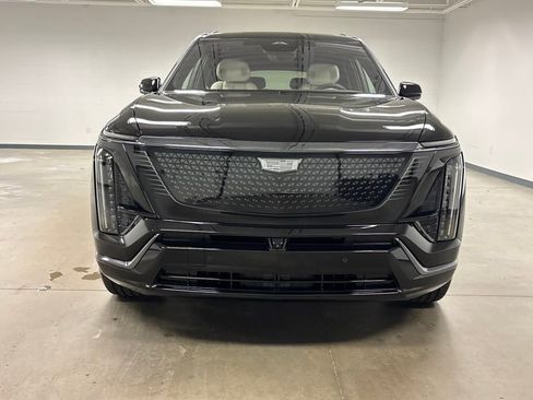 New 2026 Cadillac Vistiq Sport w/ LPO, Floor Liner Package image 5