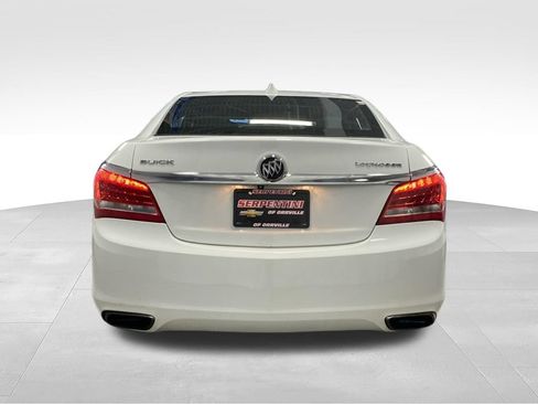 Used 2016 Buick LaCrosse FWD image 8