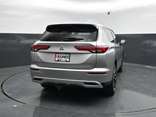 Used 2024 Mitsubishi Outlander SE AWD/4WD image 8