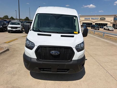 Used 2025 Ford Transit 250 148 Medium Roof RWD image 15