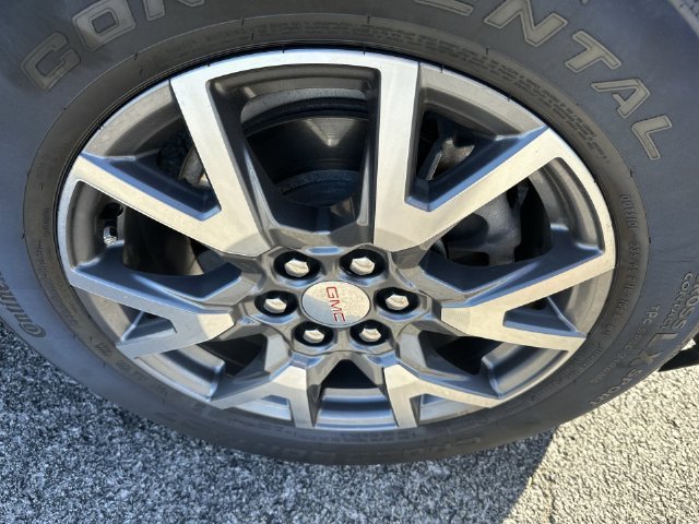 Used 2023 GMC Acadia SLT w/ Technology Package FWD image 21