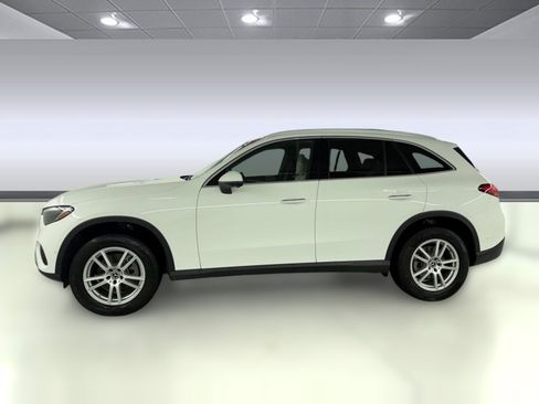 Certified 2023 Mercedes-Benz GLC 300 4MATIC image 2