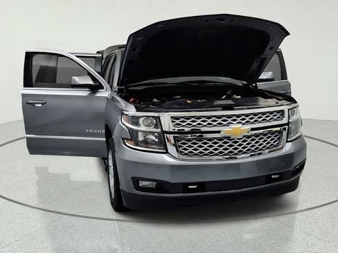 Used 2018 Chevrolet Tahoe LT w/ LT Signature Package AWD/4WD image 15