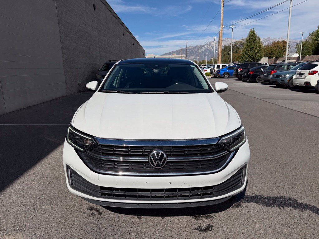 Used 2023 Volkswagen Jetta SEL FWD image 7