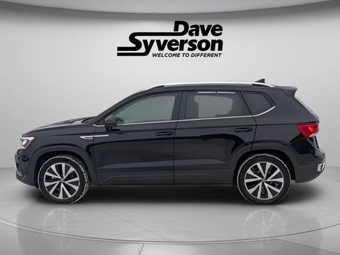 Used 2023 Volkswagen Taos SE image 12