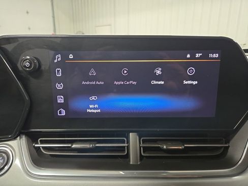 Used 2024 Chevrolet Trax LT w/ Driver Confidence Package image 23