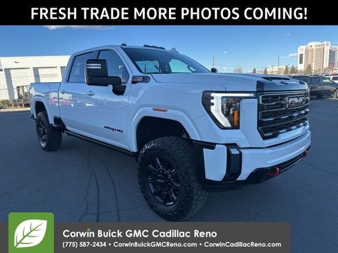 Used 2024 GMC Sierra 2500 AT4 w/ AT4 Premium Plus Package image 3