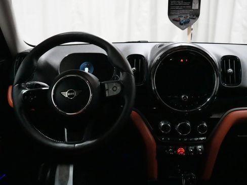 Used 2023 MINI Cooper Countryman S w/ Signature Upholstery Package image 3