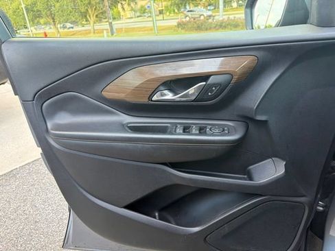 Used 2018 GMC Terrain SLE FWD image 10