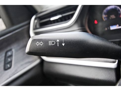 Used 2023 Jeep Grand Cherokee L Limited w/ Luxury Tech Group II image 22