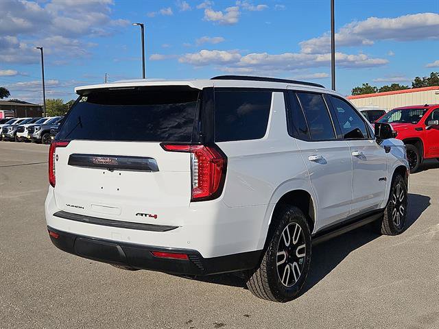 Used 2023 GMC Yukon AT4 w/ AT4 Premium Package AWD/4WD image 4