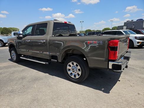 New 2026 Ford F250 Lariat w/ Chrome Package AWD/4WD image 8