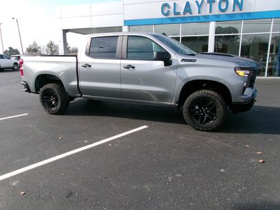 New 2026 Chevrolet Silverado 1500 Custom Trail Boss w/ Dark Appearance Package