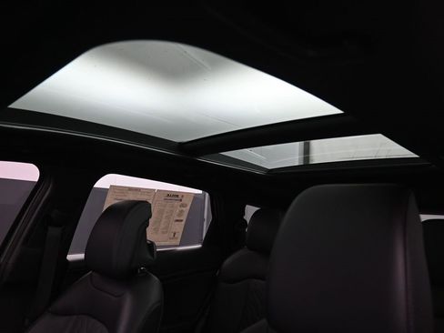 Used 2025 Kia Sportage X-Line w/ Premium Package image 28