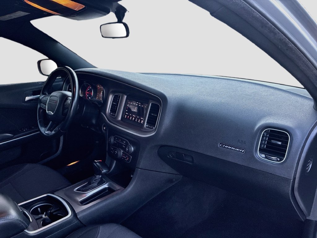 Used 2022 Dodge Charger SXT RWD image 26