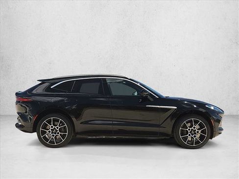 Used 2022 Aston Martin DBX AWD/4WD image 4