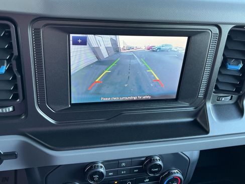 Used 2023 Ford Bronco Black Diamond image 19