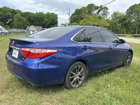 Used 2015 Toyota Camry XSE image 8